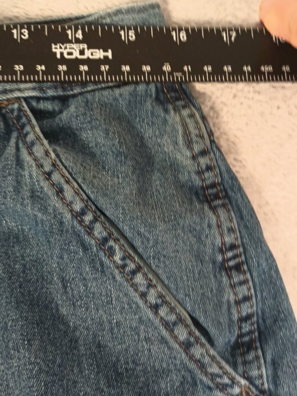 Wrangler Real Comfort Hero Cargo Jeans – Men’s Approx. Size 32x33 - Picture 6 of 13
